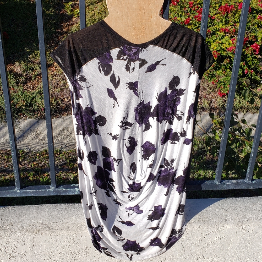 Floral Top - Picture 6 of 10